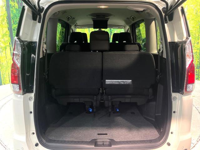 セレナ ハイウェイスター　Ｖセレクション　禁煙車　両側電動スライドドア　フリップダウンモニター　純正９インチナビ　衝突軽減システム　プロパイロット　全周囲カメラ　フルセグ　ドラレコ　デジタルインナーミラー　ＥＴＣ　Ｂｌｕｅｔｏｏｔｈ再生（11枚目）