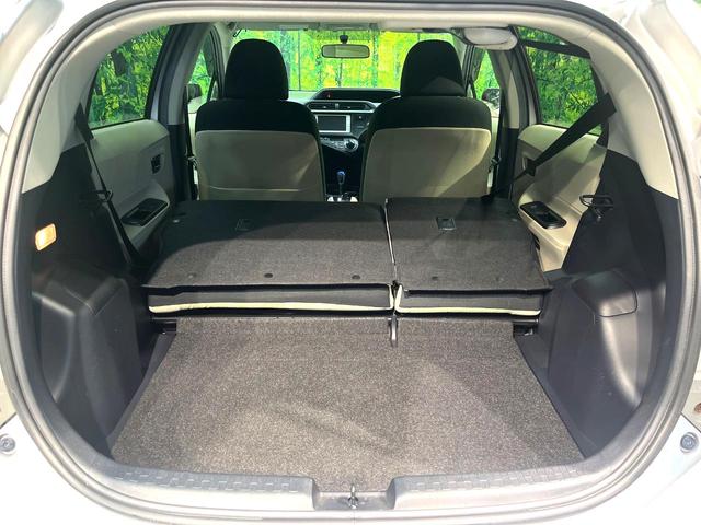 アクア Ｓ　禁煙車　純正ナビ　バックカメラ　ＥＴＣ　Ｂｌｕｅｔｏｏｔｈ　スマートキー　オートライト　オートエアコン　ＣＤ／ＤＶＤ再生　地デジ　盗難防止装置　プライバシーガラス　ヘッドライトレベライザー（10枚目）
