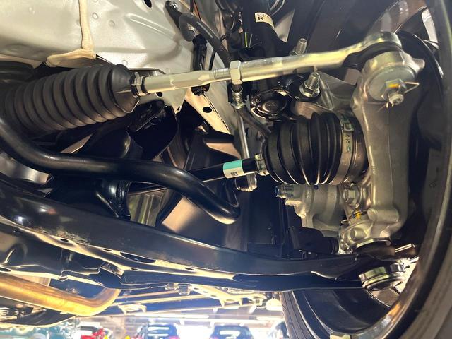 Ｎ－ＢＯＸカスタム ベースグレード　届出済未使用車　両側電動ドア　ホンダセンシング　アダプティブクルーズ　パーキングセンサー　スマートキー　ＬＥＤヘッド　オートハイビーム　車線逸脱警報　オートエアコン　純正１４アルミ　誤発進抑制機能（23枚目）