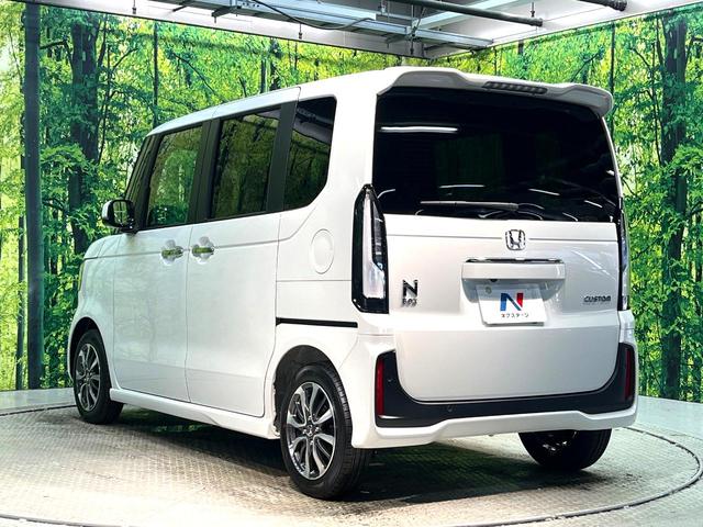 Ｎ－ＢＯＸカスタム ベースグレード　届出済未使用車　両側電動ドア　ホンダセンシング　アダプティブクルーズ　パーキングセンサー　スマートキー　ＬＥＤヘッド　オートハイビーム　車線逸脱警報　オートエアコン　純正１４アルミ　誤発進抑制機能（30枚目）