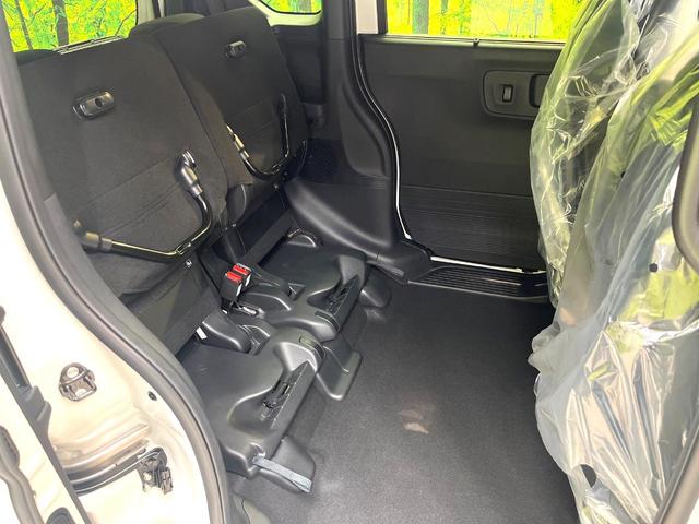 Ｎ－ＢＯＸカスタム ベースグレード　届出済未使用車　両側電動ドア　ホンダセンシング　アダプティブクルーズ　パーキングセンサー　スマートキー　ＬＥＤヘッド　オートハイビーム　車線逸脱警報　オートエアコン　純正１４アルミ　誤発進抑制機能（39枚目）