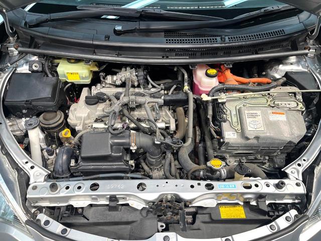 アクア Ｇ　禁煙車　ナビ　バックカメラ　フルセグ　オートライト　スマートキー　電動格納ミラー　ＣＤ　ＤＶＤ　オートエアコン　ドアバイザー（17枚目）