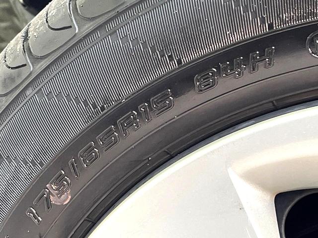 アクア Ｇ　禁煙車　ナビ　バックカメラ　フルセグ　オートライト　スマートキー　電動格納ミラー　ＣＤ　ＤＶＤ　オートエアコン　ドアバイザー（29枚目）