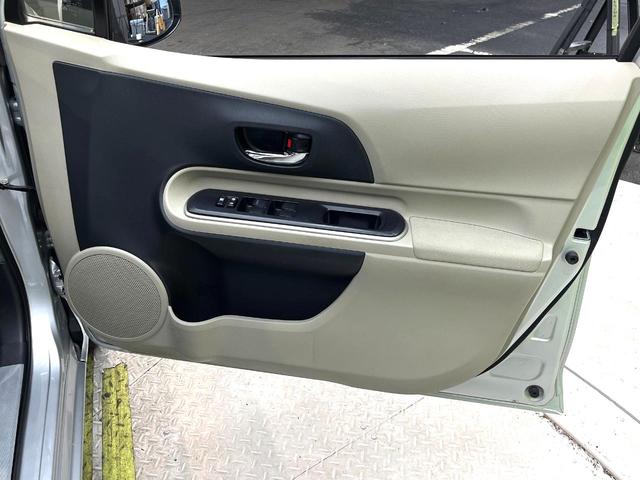アクア Ｇ　禁煙車　ナビ　バックカメラ　フルセグ　オートライト　スマートキー　電動格納ミラー　ＣＤ　ＤＶＤ　オートエアコン　ドアバイザー（41枚目）