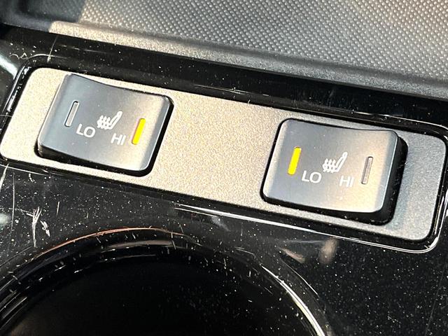 プリウスＰＨＶ Ｓ　ＧＲスポーツ　禁煙車　純正９型ナビ　トヨタセーフティセンス　レーダークルーズ　ドラレコ　バックカメラ　コーナーセンサー　シートヒーター　スマートキー　ＬＥＤヘッド　ＥＴＣ　オートハイビーム　車線逸脱警報（5枚目）