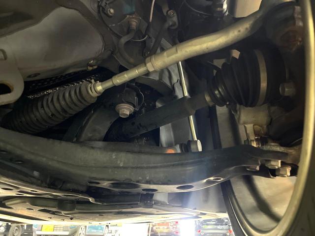 プリウスＰＨＶ Ｓ　ＧＲスポーツ　禁煙車　純正９型ナビ　トヨタセーフティセンス　レーダークルーズ　ドラレコ　バックカメラ　コーナーセンサー　シートヒーター　スマートキー　ＬＥＤヘッド　ＥＴＣ　オートハイビーム　車線逸脱警報（23枚目）