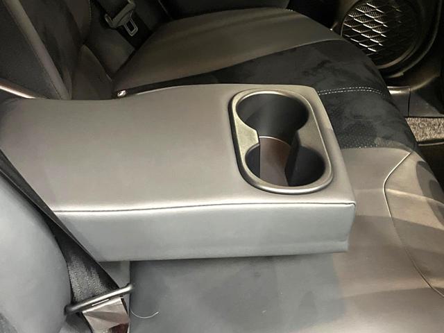 プリウスＰＨＶ Ｓ　ＧＲスポーツ　禁煙車　純正９型ナビ　トヨタセーフティセンス　レーダークルーズ　ドラレコ　バックカメラ　コーナーセンサー　シートヒーター　スマートキー　ＬＥＤヘッド　ＥＴＣ　オートハイビーム　車線逸脱警報（43枚目）
