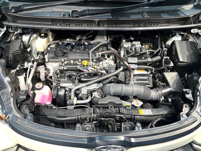 シエンタ ハイブリッドＺ　禁煙車　両側電動ドア　８インチディスプレイオーディオ　全周囲カメラ　衝突軽減装置　１００Ｖ電源　レーダークルーズ　ブラインドスポットモニター　ＥＴＣ２．０　オートハイビーム　車線逸脱警報　オートライト（19枚目）