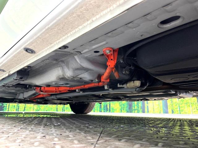シエンタ ハイブリッドＺ　禁煙車　両側電動ドア　８インチディスプレイオーディオ　全周囲カメラ　衝突軽減装置　１００Ｖ電源　レーダークルーズ　ブラインドスポットモニター　ＥＴＣ２．０　オートハイビーム　車線逸脱警報　オートライト（22枚目）