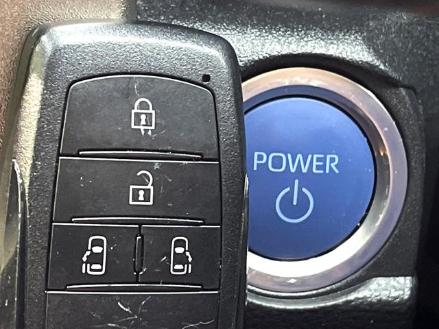 シエンタ ハイブリッドＺ　禁煙車　両側電動ドア　８インチディスプレイオーディオ　全周囲カメラ　衝突軽減装置　１００Ｖ電源　レーダークルーズ　ブラインドスポットモニター　ＥＴＣ２．０　オートハイビーム　車線逸脱警報　オートライト（65枚目）