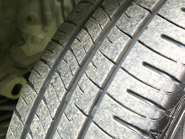 シエンタ ハイブリッドＧ　禁煙車　両側電動ドア　純正７インチナビ　後席モニター　バックカメラ　衝突被害軽減システム　ドラレコ　コーナーセンサー　スマートキー　ＬＥＤヘッド　ビルトインＥＴＣ　車線逸脱警報　オートライト（37枚目）