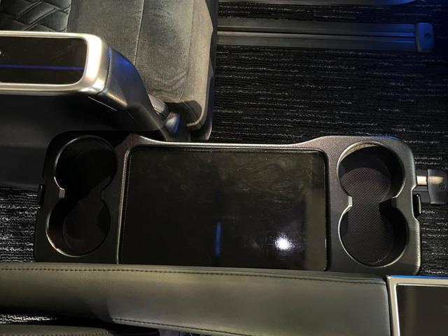 ヴェルファイア ２．５Ｚ　Ｇエディション　両側電動ドア　純正ＳＤナビ　後席モニター　バックカメラ　衝突被害軽減システム　レーダークルーズ　禁煙車　電動リアゲート　ハーフレザーシート　パワーシート　コーナーセンサー　スマートキー　ＬＥＤヘッド（74枚目）
