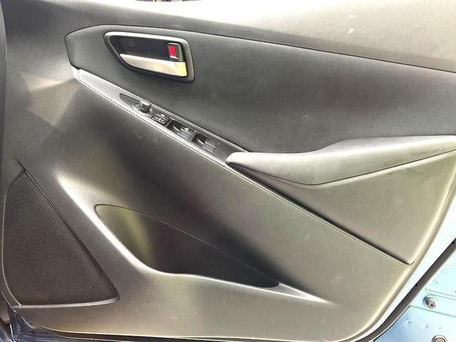 MAZDA2 15S スマートエディション 禁煙車 純正8型ナビ 全周囲カメラ 衝突軽減装置 ETC フルセグ Bluetooth クリアランスソナー オートマチックハイビーム LEDヘッドライト アイドリングストップ スマートキー(34枚目)