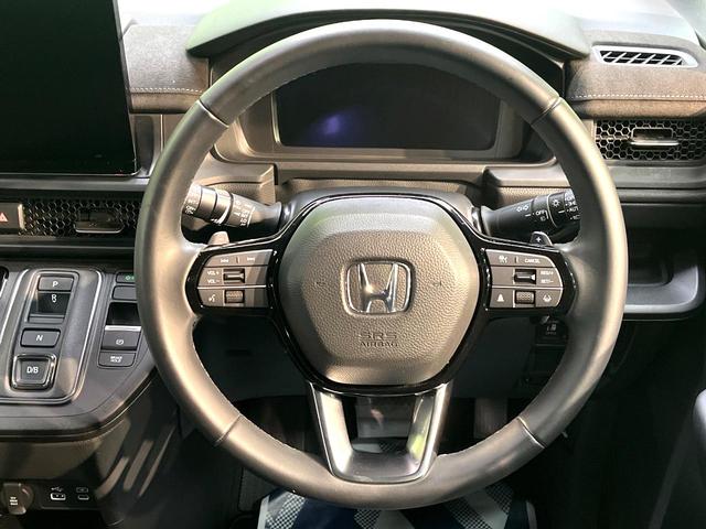 ステップワゴン ｅ：ＨＥＶスパーダ　プレミアムライン　禁煙車　両側電動ドア　後席モニター　全周囲カメラ　衝突被害軽減システム　レーダークルーズ　　電動リアゲート　ハーフレザーシート　ドラレコ　コーナーセンサー　スマートキー　ＬＥＤヘッド　ビルトインＥＴＣ（12枚目）