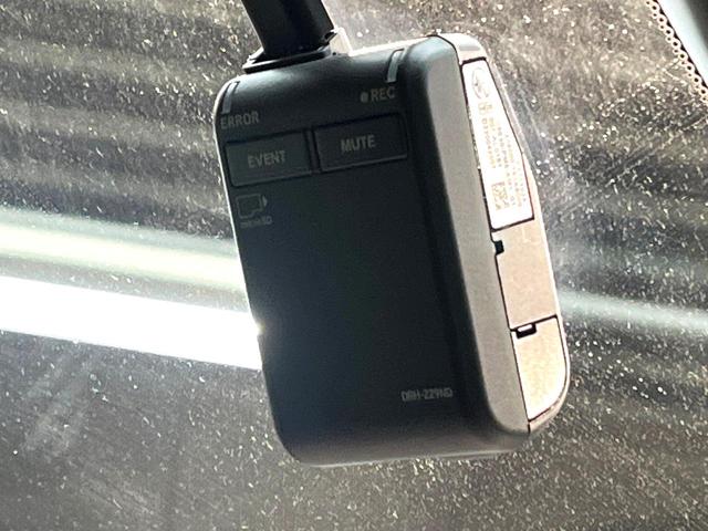 ステップワゴン ｅ：ＨＥＶスパーダ　プレミアムライン　禁煙車　両側電動ドア　後席モニター　全周囲カメラ　衝突被害軽減システム　レーダークルーズ　　電動リアゲート　ハーフレザーシート　ドラレコ　コーナーセンサー　スマートキー　ＬＥＤヘッド　ビルトインＥＴＣ（30枚目）