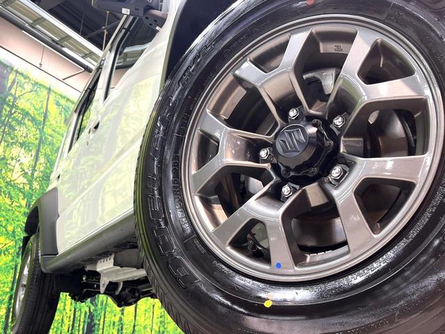 ジムニーノマド ＦＣ　４ＷＤ　登録済未使用車　セーフティサポート　アダプティブクルーズ　コーナーセンサー　スマートキー　ＬＥＤヘッド　オートハイビーム　車線逸脱警報　オートライト　革巻きステアリング　純正１５インチアルミ（13枚目）