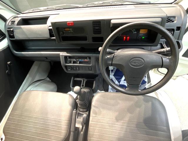 サンバートラック TB 4WD MT車 禁煙車 ドアバイザー 横滑り防止装置 衝突安全ボディ エアコン パワーステアリング 車検2年付き(2枚目)