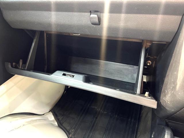 サンバートラック TB 4WD MT車 禁煙車 ドアバイザー 横滑り防止装置 衝突安全ボディ エアコン パワーステアリング 車検2年付き(7枚目)