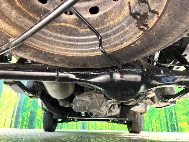 サンバートラック TB 4WD MT車 禁煙車 ドアバイザー 横滑り防止装置 衝突安全ボディ エアコン パワーステアリング 車検2年付き(18枚目)