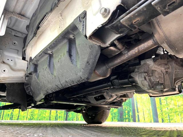 サンバートラック TB 4WD MT車 禁煙車 ドアバイザー 横滑り防止装置 衝突安全ボディ エアコン パワーステアリング 車検2年付き(20枚目)