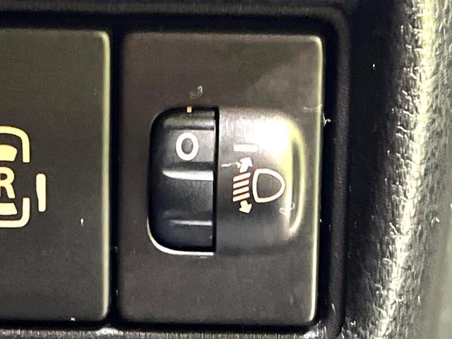 スペーシア ハイブリッドＸ　両側電動スライドドア　純正ナビ　全周囲カメラ　衝突軽減装置　禁煙車　スマートキー　シートヒーター　コーナーセンサー　ＥＴＣ　オートマチックハイビーム　車線逸脱警報　誤発進抑制制御機能（45枚目）