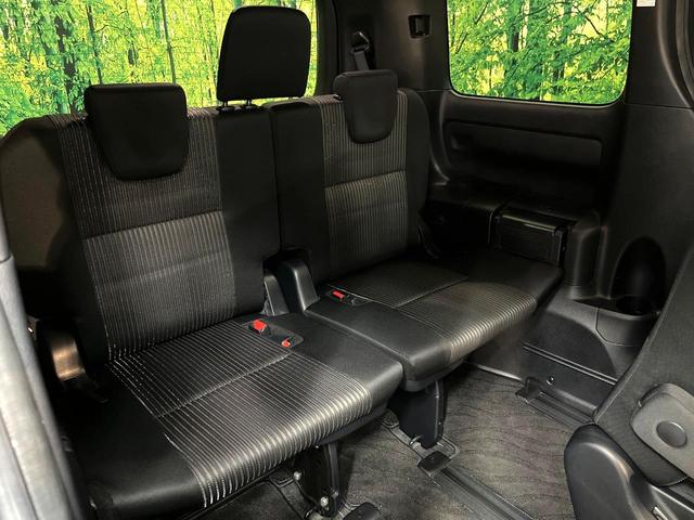 ヴォクシー ＺＳ　煌　禁煙車　後席モニター　ＢＩＧ－Ｘ１１型ナビ　衝突軽減装置　両側電動スライドドア　バックカメラ　ＥＴＣ　ドラレコ　Ｂｌｕｅｔｏｏｔｈ　フルセグ　プライバシーガラス　オートマチックハイビーム（10枚目）