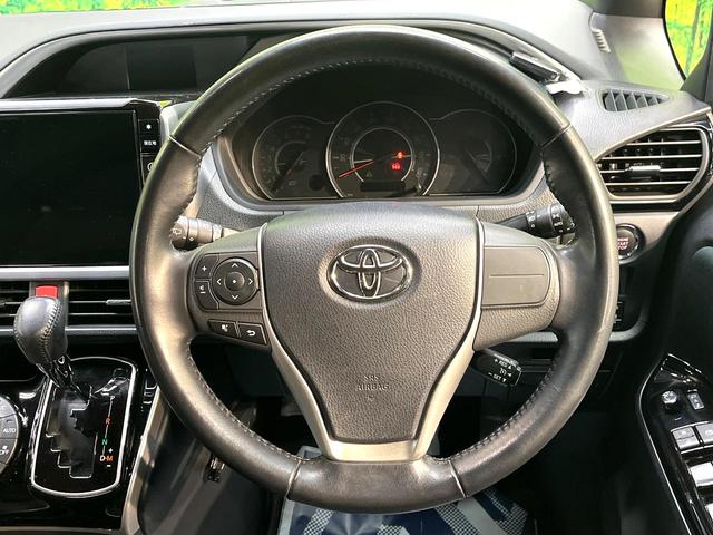 ヴォクシー ＺＳ　煌　禁煙車　後席モニター　ＢＩＧ－Ｘ１１型ナビ　衝突軽減装置　両側電動スライドドア　バックカメラ　ＥＴＣ　ドラレコ　Ｂｌｕｅｔｏｏｔｈ　フルセグ　プライバシーガラス　オートマチックハイビーム（12枚目）