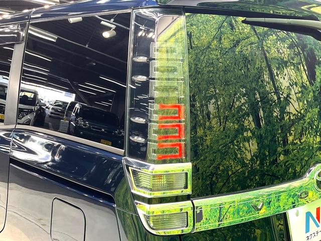 ヴォクシー ＺＳ　煌　禁煙車　後席モニター　ＢＩＧ－Ｘ１１型ナビ　衝突軽減装置　両側電動スライドドア　バックカメラ　ＥＴＣ　ドラレコ　Ｂｌｕｅｔｏｏｔｈ　フルセグ　プライバシーガラス　オートマチックハイビーム（40枚目）