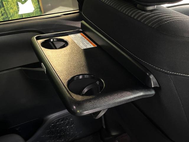 ヴォクシー ＺＳ　煌　禁煙車　後席モニター　ＢＩＧ－Ｘ１１型ナビ　衝突軽減装置　両側電動スライドドア　バックカメラ　ＥＴＣ　ドラレコ　Ｂｌｕｅｔｏｏｔｈ　フルセグ　プライバシーガラス　オートマチックハイビーム（44枚目）