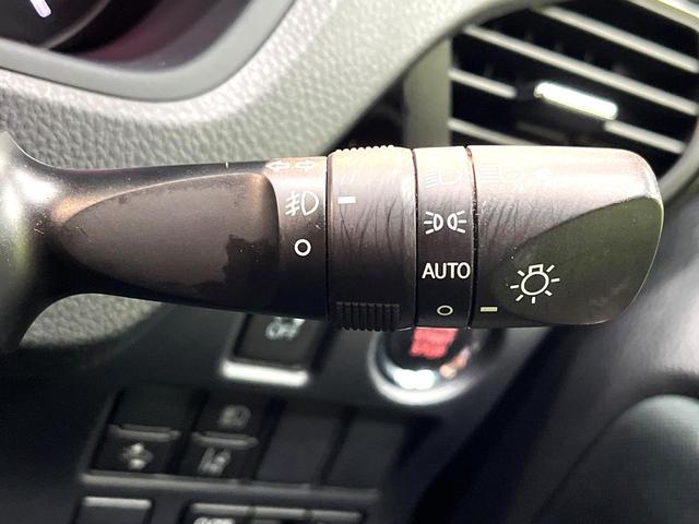 ヴォクシー ＺＳ　煌　禁煙車　後席モニター　ＢＩＧ－Ｘ１１型ナビ　衝突軽減装置　両側電動スライドドア　バックカメラ　ＥＴＣ　ドラレコ　Ｂｌｕｅｔｏｏｔｈ　フルセグ　プライバシーガラス　オートマチックハイビーム（54枚目）