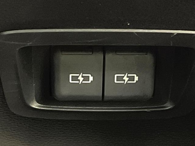 カローラツーリング ハイブリッド ダブルバイビー 禁煙車 衝突軽減システム ナビ付ディスプレイオーディオ レーダークルーズ バックカメラ フルセグ ETC2.0 Bluetooth再生 ブラインドスポットモニター ハーフレザーシート LEDヘッド(42枚目)