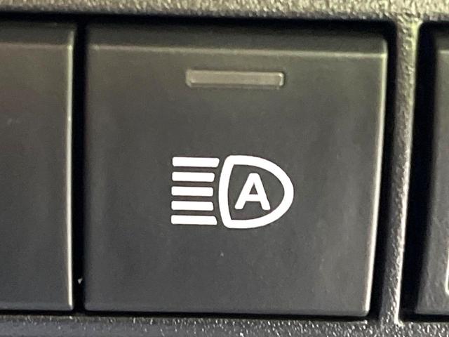 カローラツーリング ハイブリッド ダブルバイビー 禁煙車 衝突軽減システム ナビ付ディスプレイオーディオ レーダークルーズ バックカメラ フルセグ ETC2.0 Bluetooth再生 ブラインドスポットモニター ハーフレザーシート LEDヘッド(46枚目)