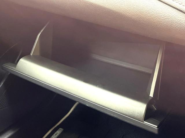 カローラツーリング ハイブリッド ダブルバイビー 禁煙車 衝突軽減システム ナビ付ディスプレイオーディオ レーダークルーズ バックカメラ フルセグ ETC2.0 Bluetooth再生 ブラインドスポットモニター ハーフレザーシート LEDヘッド(66枚目)