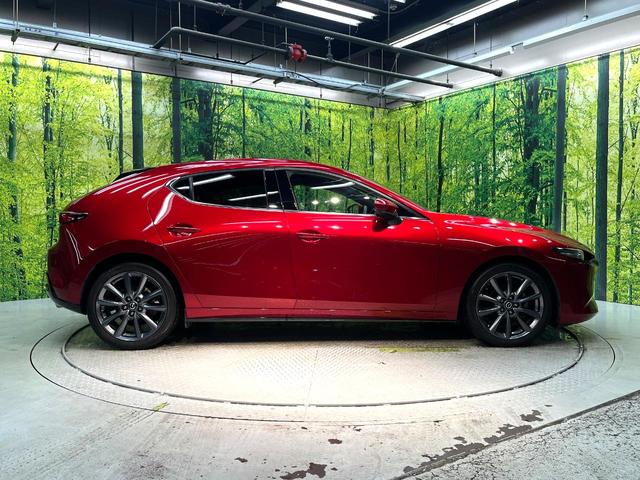 MAZDA3ファストバック 20Sバーガンディ セレクション 禁煙車 10インチSDナビ バックカメラ BOSEサウンド 衝突被害軽減システム レーダークルーズ レザーシート パワーシート コーナーセンサー スマートキー LEDヘッド ビルトインETC(25枚目)