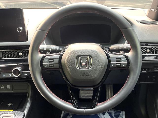 シビック e:HEV 禁煙車 9インチナビ バックカメラ BOSEサウンド 衝突被害軽減システム レーダークルーズ レザーシート ドラレコ コーナーセンサー LEDヘッド ETC2.0 オートハイビーム 車線逸脱警報(11枚目)