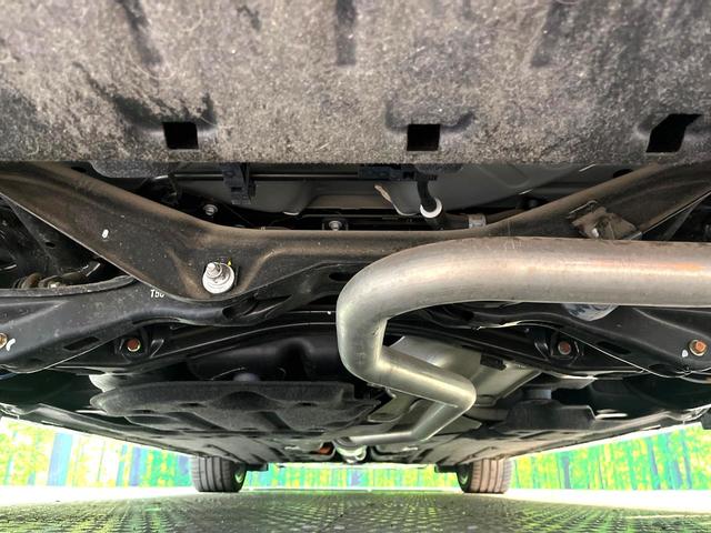 シビック e:HEV 禁煙車 9インチナビ バックカメラ BOSEサウンド 衝突被害軽減システム レーダークルーズ レザーシート ドラレコ コーナーセンサー LEDヘッド ETC2.0 オートハイビーム 車線逸脱警報(19枚目)