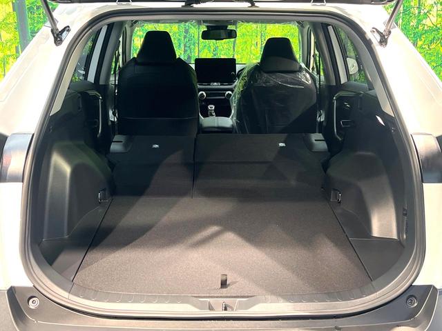 RAV4 アドベンチャー オフロードパッケージII 登録済未使用車 4WD 衝突軽減システム レーダークルーズ ナビ機能付ディスプレイオーディオ バックカメラ フルセグ ブラインドスポットモニター シートベンチレーション パワーシート ETC2.0(10枚目)