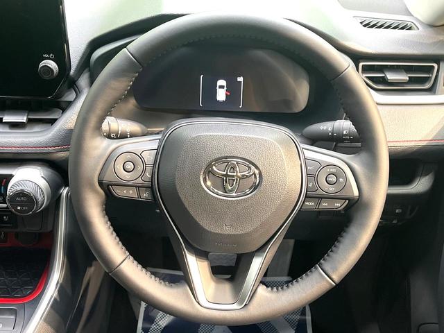 RAV4 アドベンチャー オフロードパッケージII 登録済未使用車 4WD 衝突軽減システム レーダークルーズ ナビ機能付ディスプレイオーディオ バックカメラ フルセグ ブラインドスポットモニター シートベンチレーション パワーシート ETC2.0(11枚目)