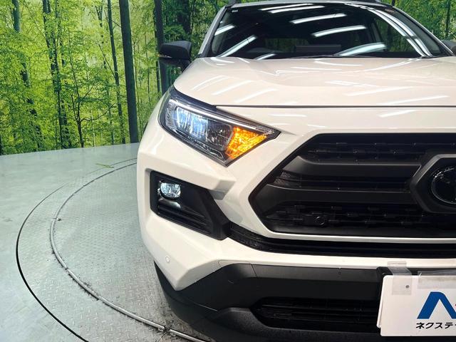RAV4 アドベンチャー オフロードパッケージII 登録済未使用車 4WD 衝突軽減システム レーダークルーズ ナビ機能付ディスプレイオーディオ バックカメラ フルセグ ブラインドスポットモニター シートベンチレーション パワーシート ETC2.0(12枚目)