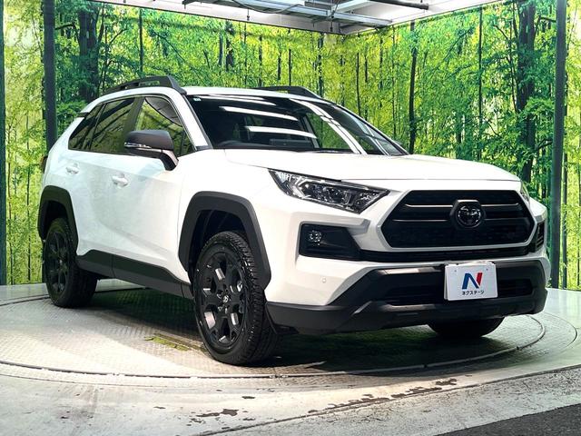 RAV4 アドベンチャー オフロードパッケージII 登録済未使用車 4WD 衝突軽減システム レーダークルーズ ナビ機能付ディスプレイオーディオ バックカメラ フルセグ ブラインドスポットモニター シートベンチレーション パワーシート ETC2.0(16枚目)
