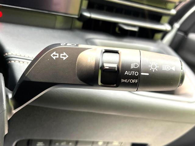 セレナ e-パワー ハイウェイスターV 禁煙車 両側電動スライドドア 純正12インチナビ 全周囲カメラ レーダークルーズ フルセグ デジタルインナミラー ブラインドスポットモニター ETC2.0 Bluetooth再生 LEDヘッドライト(41枚目)