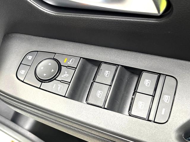 セレナ e-パワー ハイウェイスターV 禁煙車 両側電動スライドドア 純正12インチナビ 全周囲カメラ レーダークルーズ フルセグ デジタルインナミラー ブラインドスポットモニター ETC2.0 Bluetooth再生 LEDヘッドライト(42枚目)