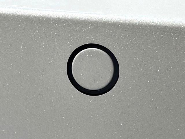 セレナ e-パワー ハイウェイスターV 禁煙車 両側電動スライドドア 純正12インチナビ 全周囲カメラ レーダークルーズ フルセグ デジタルインナミラー ブラインドスポットモニター ETC2.0 Bluetooth再生 LEDヘッドライト(61枚目)