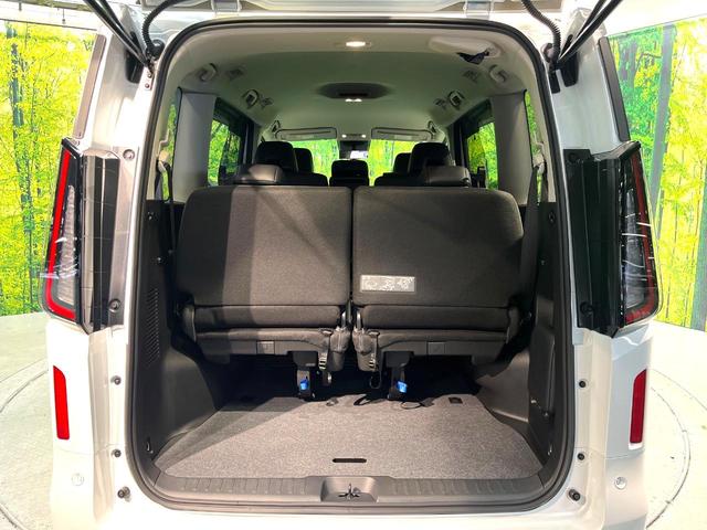 セレナ e-パワー ハイウェイスターV 禁煙車 両側電動スライドドア 純正12インチナビ 全周囲カメラ レーダークルーズ フルセグ デジタルインナミラー ブラインドスポットモニター ETC2.0 Bluetooth再生 LEDヘッドライト(63枚目)