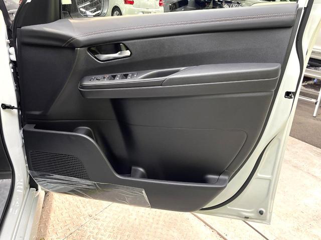 セレナ e-パワー ハイウェイスターV 禁煙車 両側電動スライドドア 純正12インチナビ 全周囲カメラ レーダークルーズ フルセグ デジタルインナミラー ブラインドスポットモニター ETC2.0 Bluetooth再生 LEDヘッドライト(68枚目)