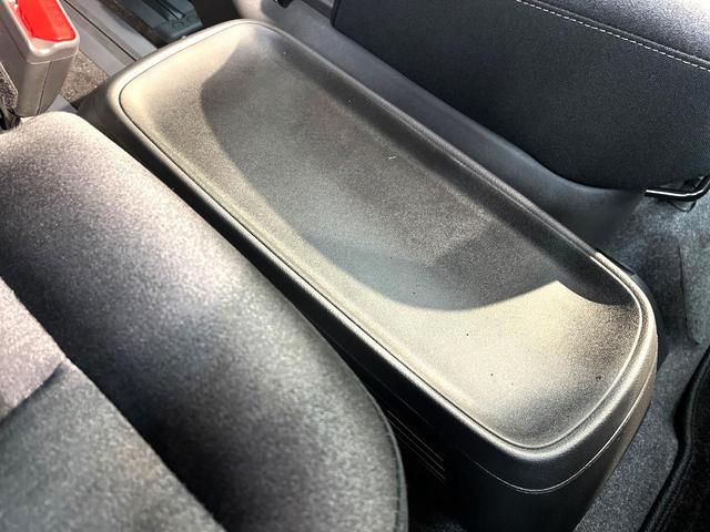 セレナ e-パワー ハイウェイスターV 禁煙車 両側電動スライドドア 純正12インチナビ 全周囲カメラ レーダークルーズ フルセグ デジタルインナミラー ブラインドスポットモニター ETC2.0 Bluetooth再生 LEDヘッドライト(73枚目)