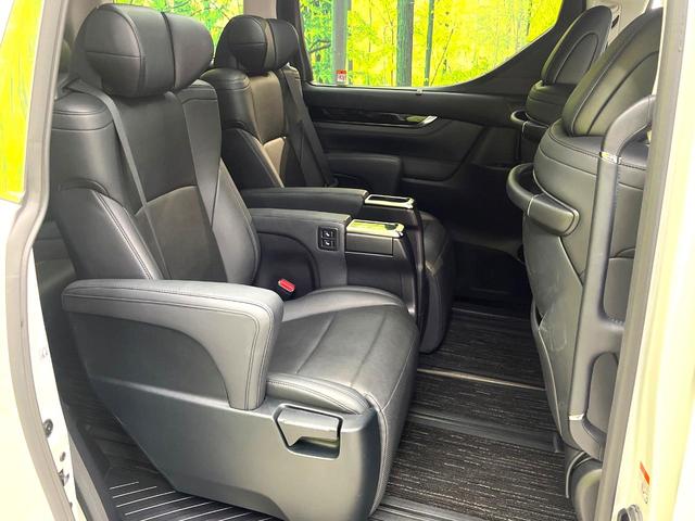 アルファード 2.5S Cパッケージ 禁煙車 ツインムーンルーフ 後席モニター バックカメラ セーフティセンス 100V電源 レーダークルーズ シートベントレーション ドラレコ コーナーセンサー スマートキー LEDヘッド ETC(9枚目)