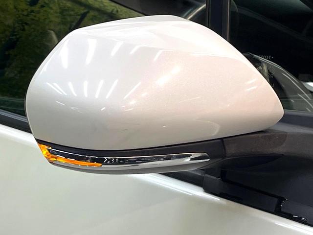プリウス Ａツーリングセレクション　純正ナビ　バックカメラ　セーフティセンス　レーダークルーズ　禁煙車　ドラレコ　コーナーセンサー　スマートキー　ＬＥＤヘッド　ＥＴＣ　オートハイビーム　ブラインドスポットモニター　オートライト（26枚目）