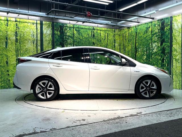 プリウス Ａツーリングセレクション　純正ナビ　バックカメラ　セーフティセンス　レーダークルーズ　禁煙車　ドラレコ　コーナーセンサー　スマートキー　ＬＥＤヘッド　ＥＴＣ　オートハイビーム　ブラインドスポットモニター　オートライト（32枚目）