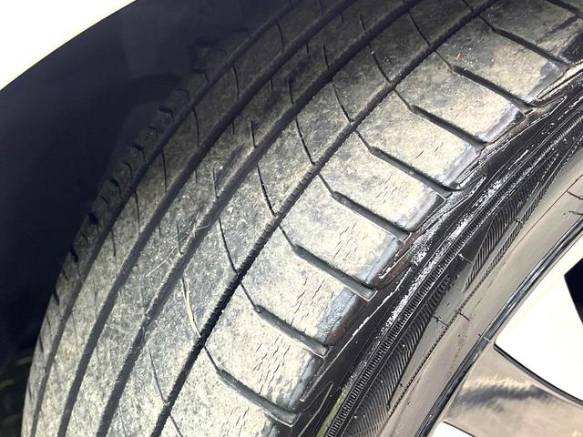 プリウス Ａツーリングセレクション　純正ナビ　バックカメラ　セーフティセンス　レーダークルーズ　禁煙車　ドラレコ　コーナーセンサー　スマートキー　ＬＥＤヘッド　ＥＴＣ　オートハイビーム　ブラインドスポットモニター　オートライト（36枚目）